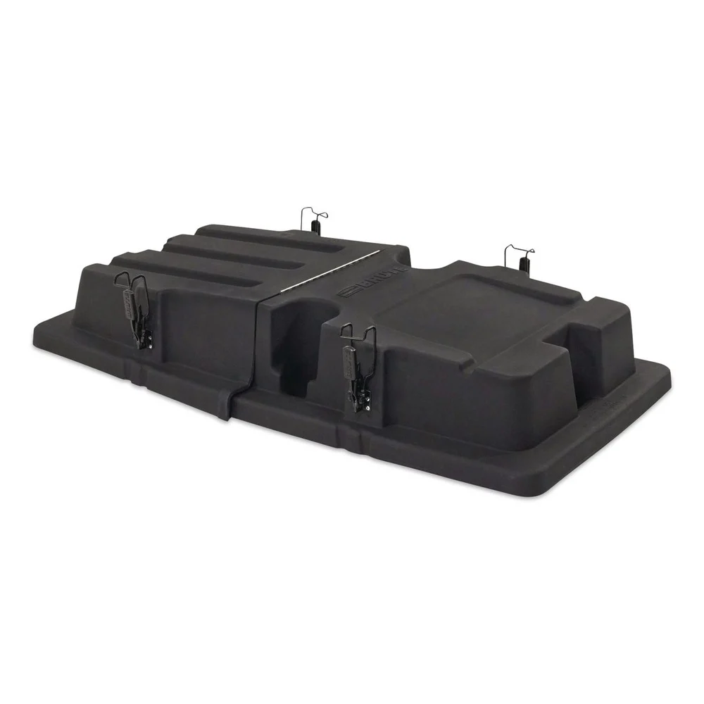 Rubbermaid Commercial BRUTE 28.85 in. x 57.10 in. x 9.7 in. Rotomolded Tilt Truck Lid - Black